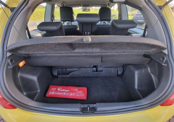 Toyota Yaris cena 11700 przebieg: 235700, rok produkcji 2010 z Kłodzko małe 529